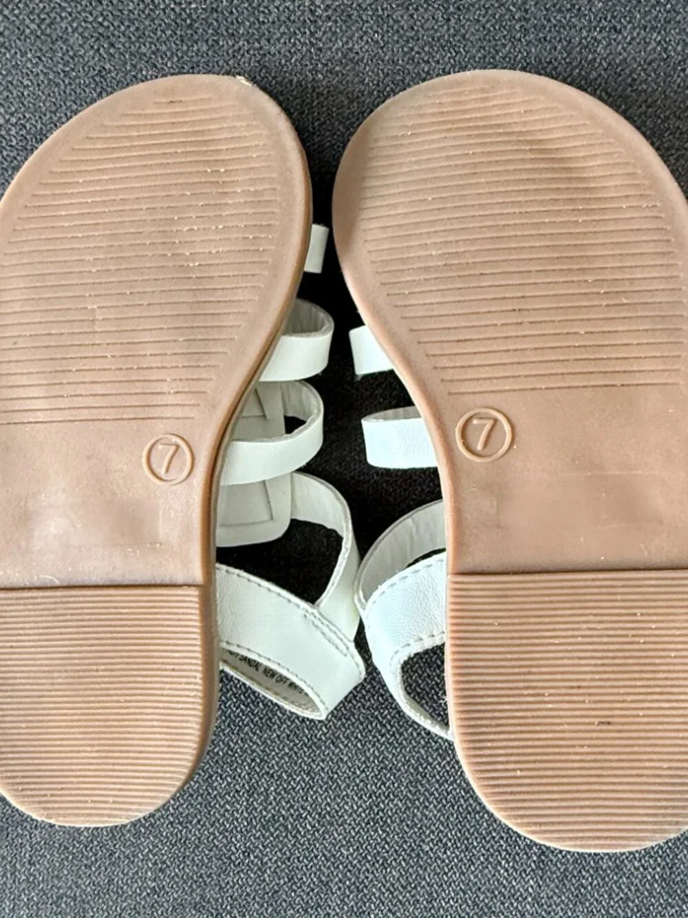 babyGAP Factory Off White Strappy Sandals Toddler Size 7